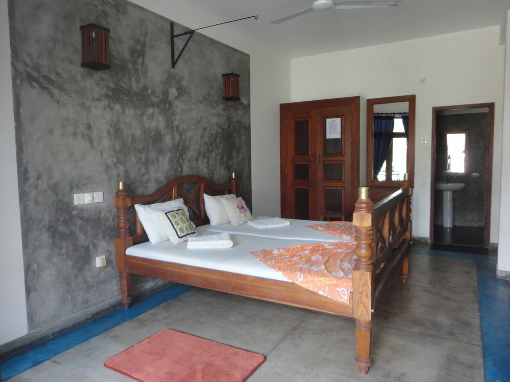 โอเชียน ริช ฮอลิเดย์ Hotel มิริสซา ภายนอก รูปภาพ