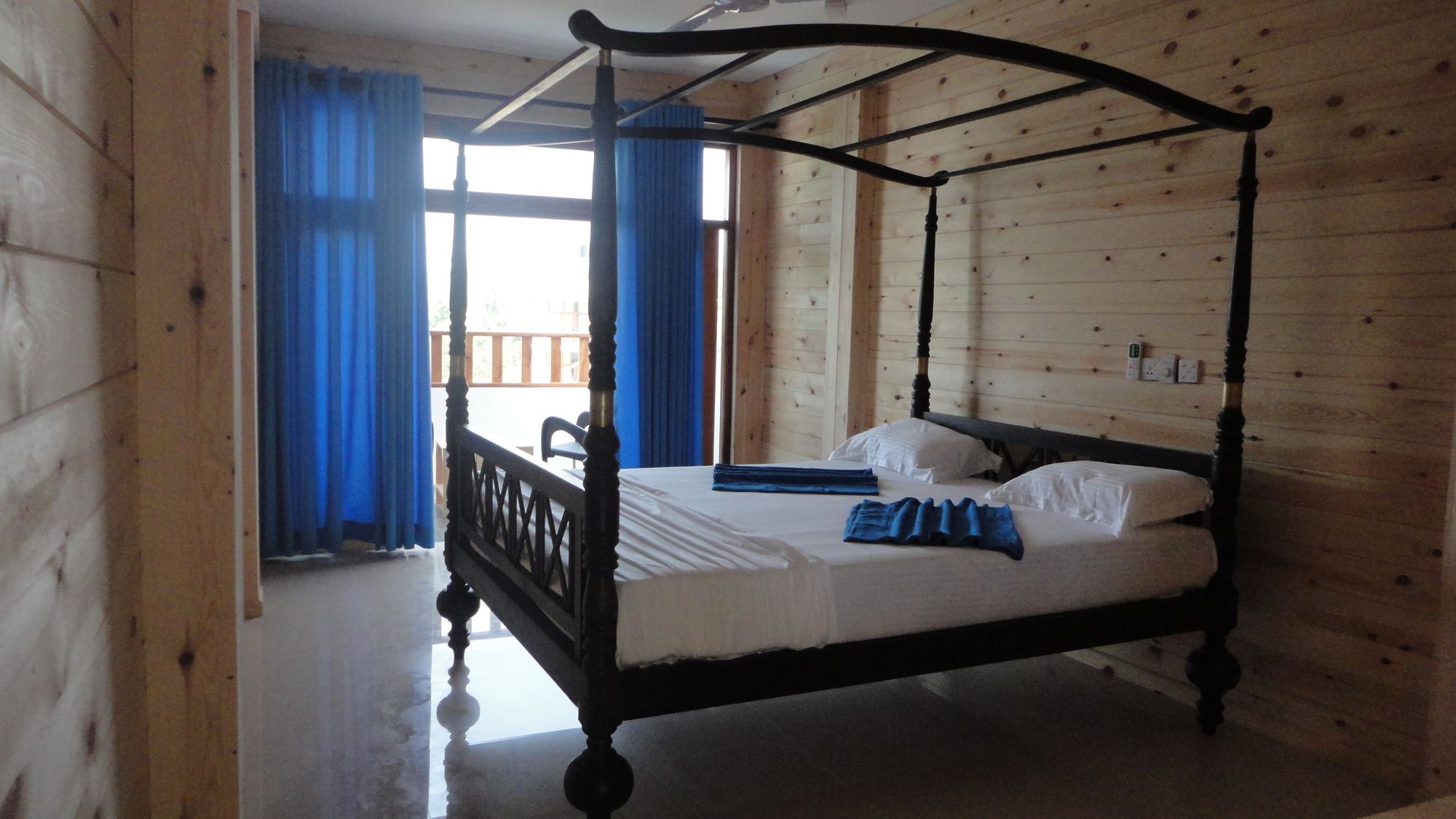 โอเชียน ริช ฮอลิเดย์ Hotel มิริสซา ภายนอก รูปภาพ